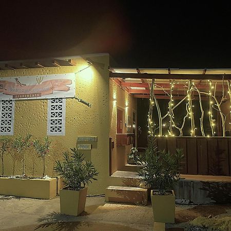 The Dive Hut - Boutique Apartments คราเลนไดค์ ภายนอก รูปภาพ