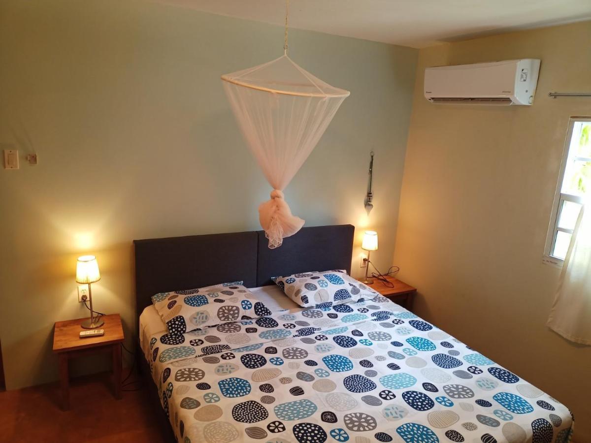 The Dive Hut - Boutique Apartments คราเลนไดค์ ภายนอก รูปภาพ