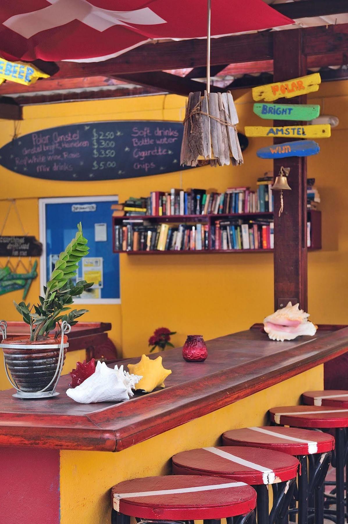 The Dive Hut - Boutique Apartments คราเลนไดค์ ภายนอก รูปภาพ