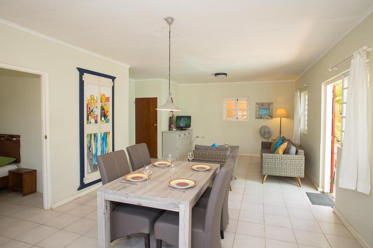 The Dive Hut - Boutique Apartments คราเลนไดค์ ภายนอก รูปภาพ