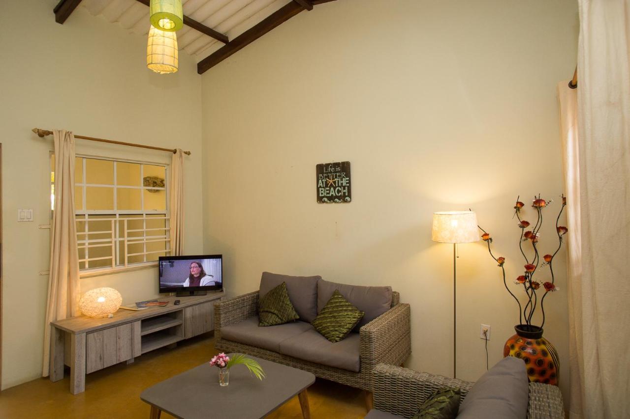 The Dive Hut - Boutique Apartments คราเลนไดค์ ภายนอก รูปภาพ